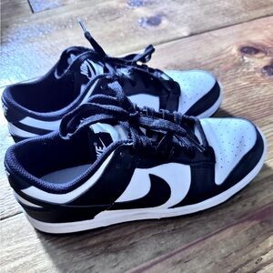 Nike Dunk Low women size 7